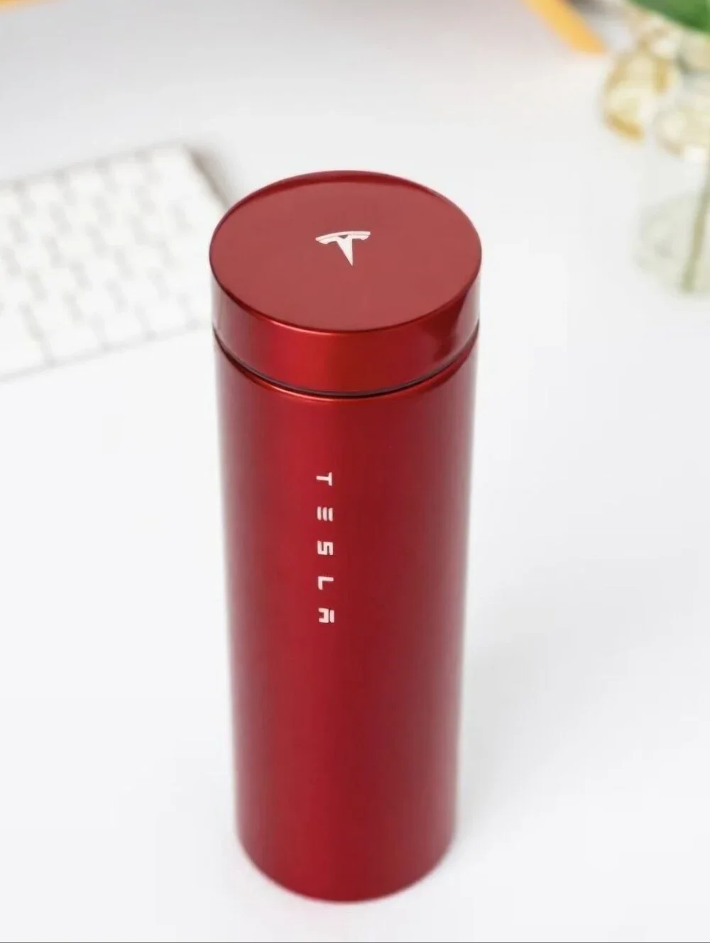 Tesla vessel ultra red water bottle